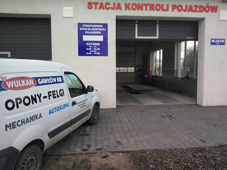 Budynek Stacji Kontroli Pojazdów z zewnątrz